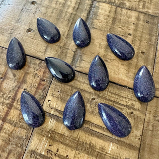 28x15mm Goldstone Teardrop Cabochon